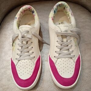 Vintage Havana Women’s Fashion Sneakers White And Pink Size 6.5 Brand New